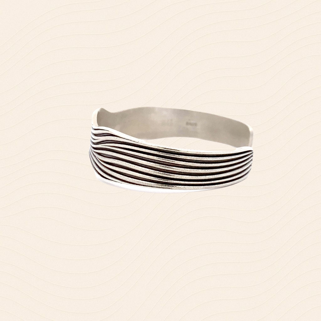 Wind Blessing - Blow of the Wind Cuff Bangle