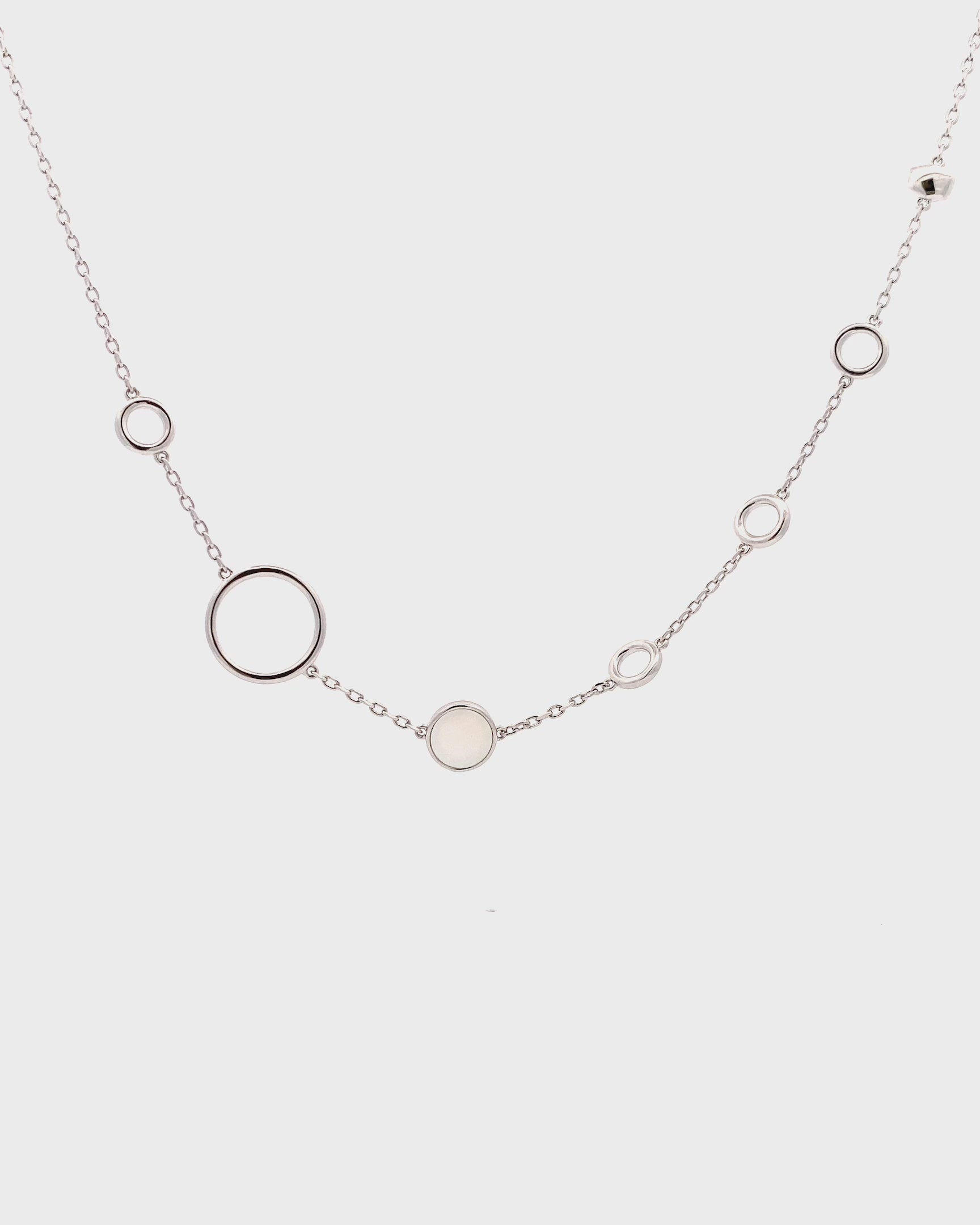 Elegant Silver Circle Pendant Necklace