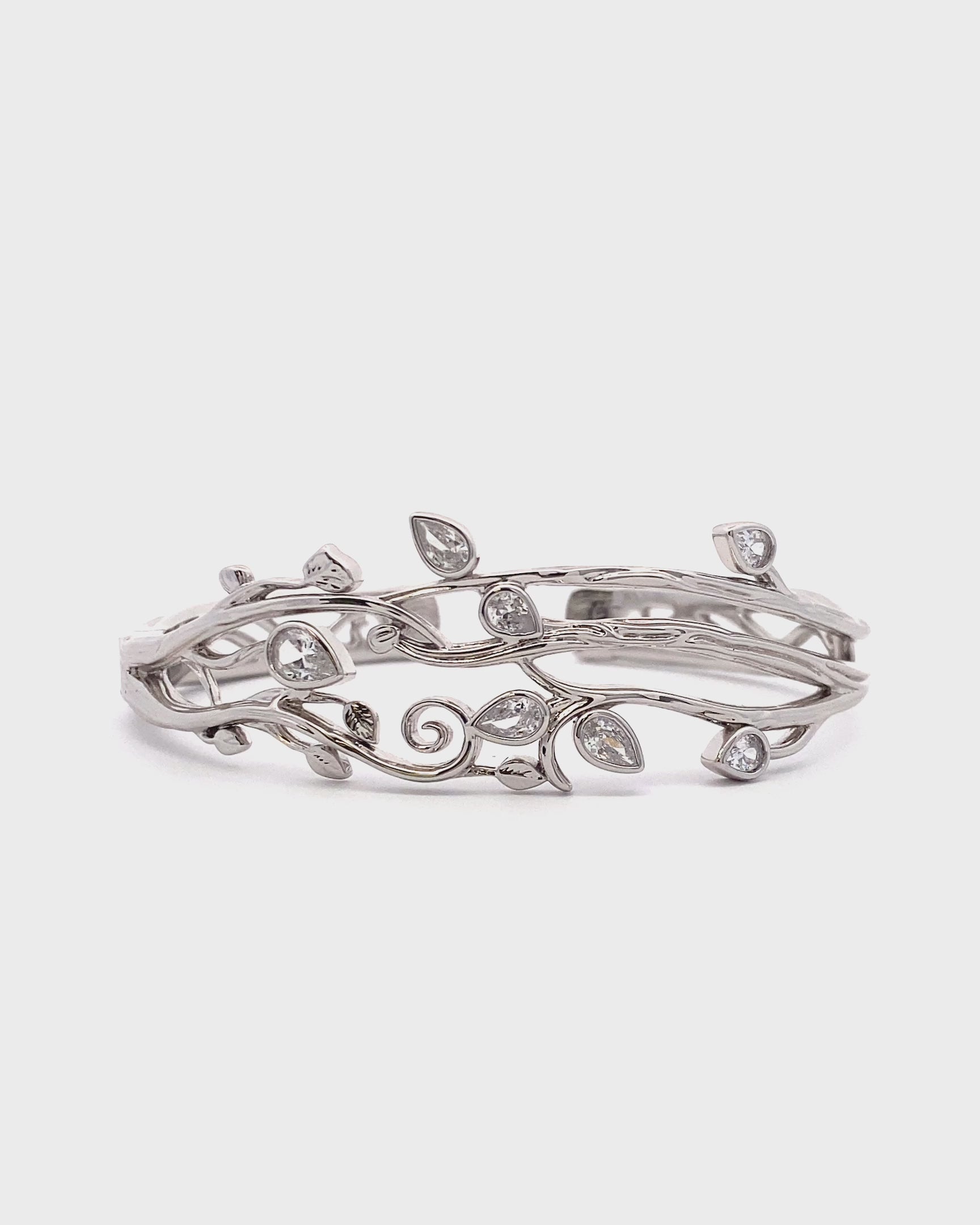 Wind Blessing - Tree of Vitality Bangle
